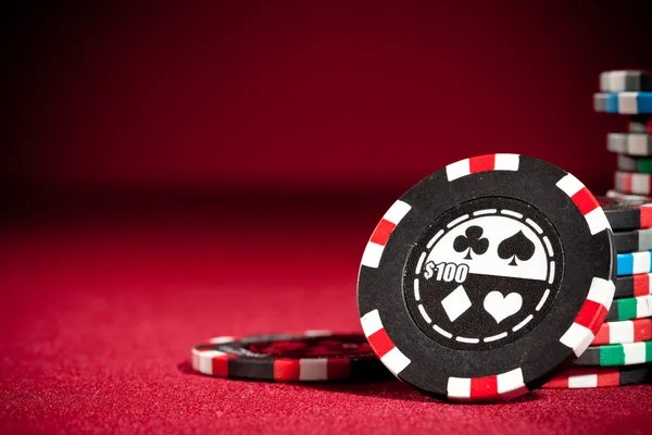 Grafik strategi Texas Hold'em Bonus menampilkan keputusan optimal untuk berbagai kombinasi kartu